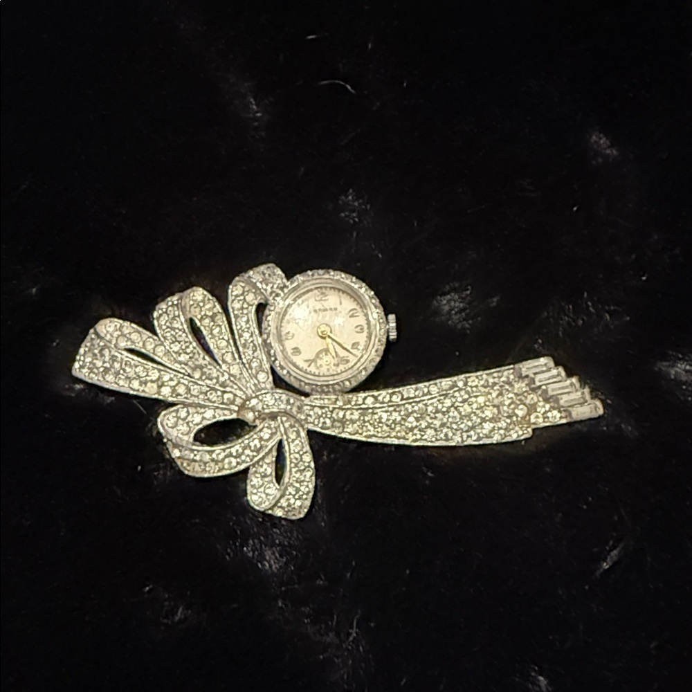 Vtg Banner Watch Brooch Rhinestone Bow Art Deco watch signed Harman